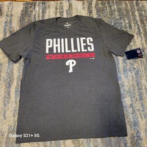 NWT size L, Fanatics Gray Phillies Baseball T-Shirt